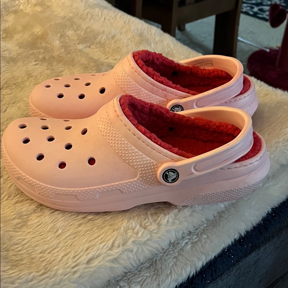 CROCS Pink Slip-On Fleece-Lined Clogs with Red Lining